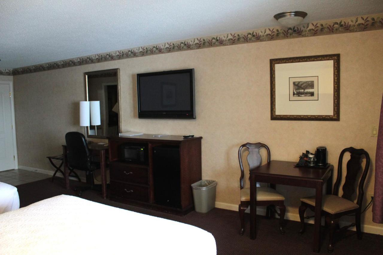 Shiretown Inn & Suites Houlton 外观 照片
