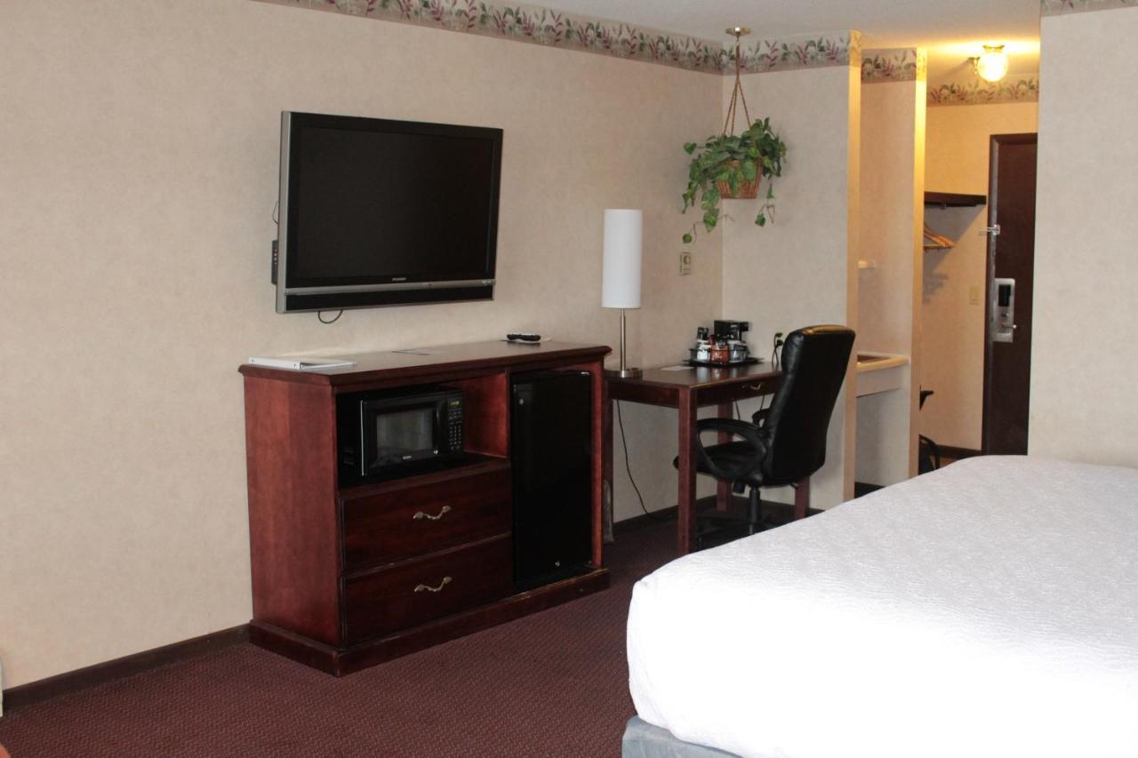 Shiretown Inn & Suites Houlton 外观 照片