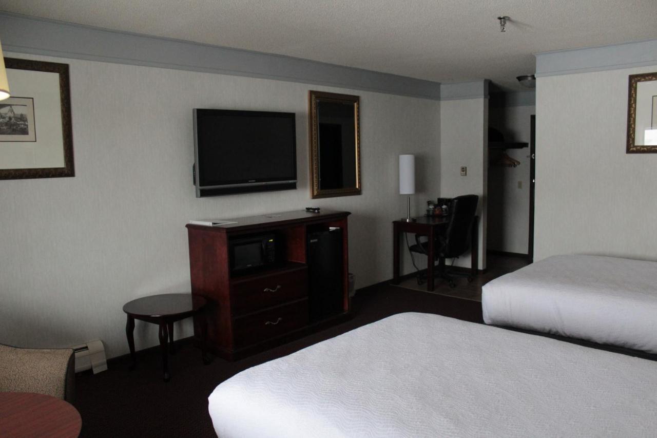 Shiretown Inn & Suites Houlton 外观 照片